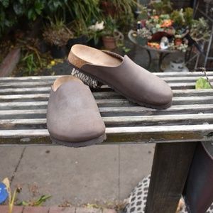 BIRKENSTOCKS BIRKI'S SZ WOMEN 9/ MEN 7